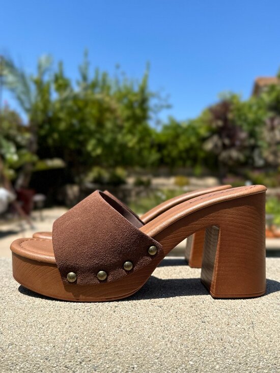 Soda Shoes - New Brown Studded Slip-On Sandals Mules Clogs Light-Weight Block Heel Platform